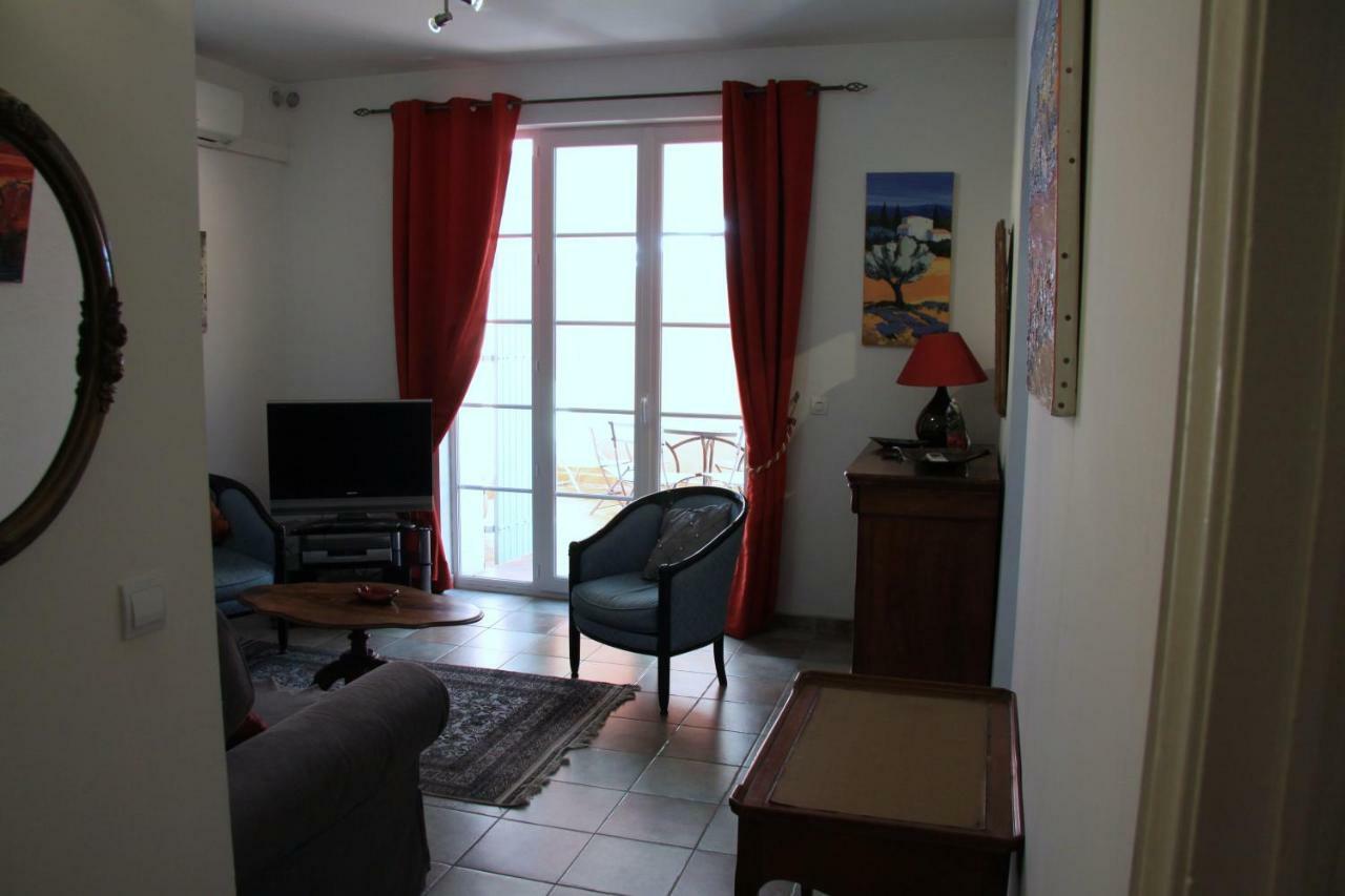 Appartement Avec Patio Et Garage Centre Ville Et Plage ซานารี-ซูร์-แมร์ ภายนอก รูปภาพ